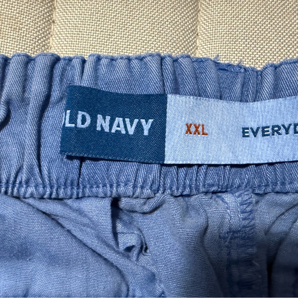 Old Navy Everyday Chino shorts. Size XXL NWT blue - Picture 3 of 4